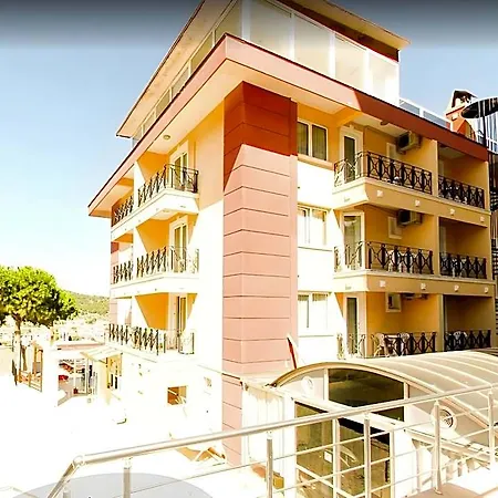 Solmaz Deluxe Otel 3*