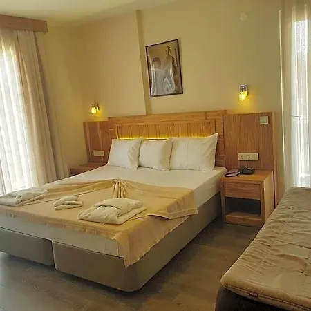 Solmaz Deluxe Otel 3*