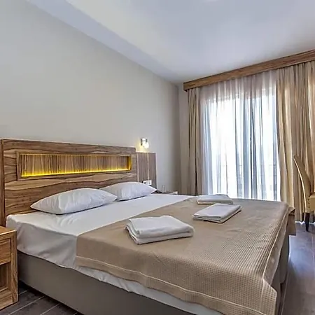 Otel Solmaz Deluxe Çeşme